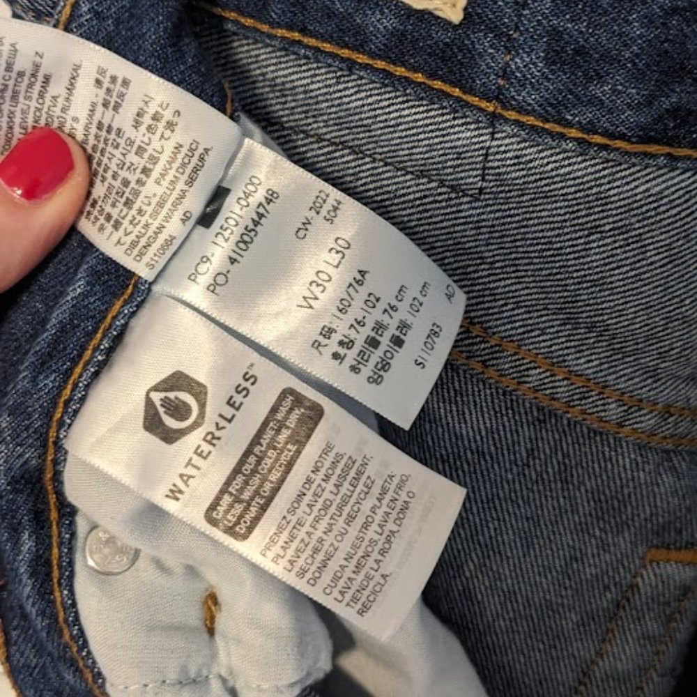 Levi's 501 Original Fit Straight Leg - Picture 5 of 5